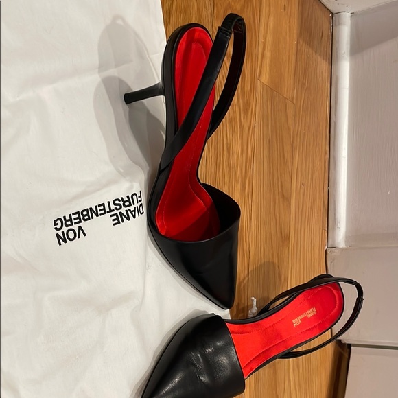 Diane von Furstenberg Mortelle Black and Red Women's Heels - Picture 7 of 7